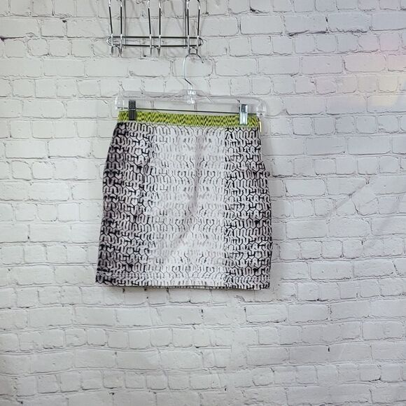White Linen Black Ombre Geometric Print Side Zip A-line Mini Skirt Summer  Vacay - Picture 4 of 6
